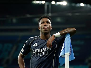 Vinicius Jr berhasil melesatkan dua gol ke gawang Manchester City dalam laga leg 2 babak 16 besar Liga Champions 2025/2026 di Etihad Stadium, Manchester, Selasa (17/03/2026) waktu setempat. (AP Photo/Dave Thompson)