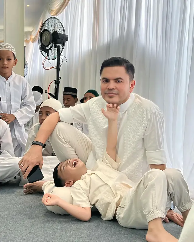 6 Potret kedekatan Haldy Sabri dengan Air Rumi, putra sulung Irish Bella ini bak ayah dan anak kandung