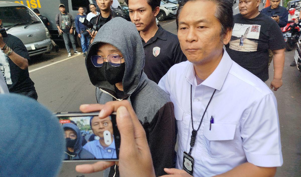 Adapun penetapan tersangka sebagaimana keputusan gelar perkara yang dilakukan oleh tim penyidik.