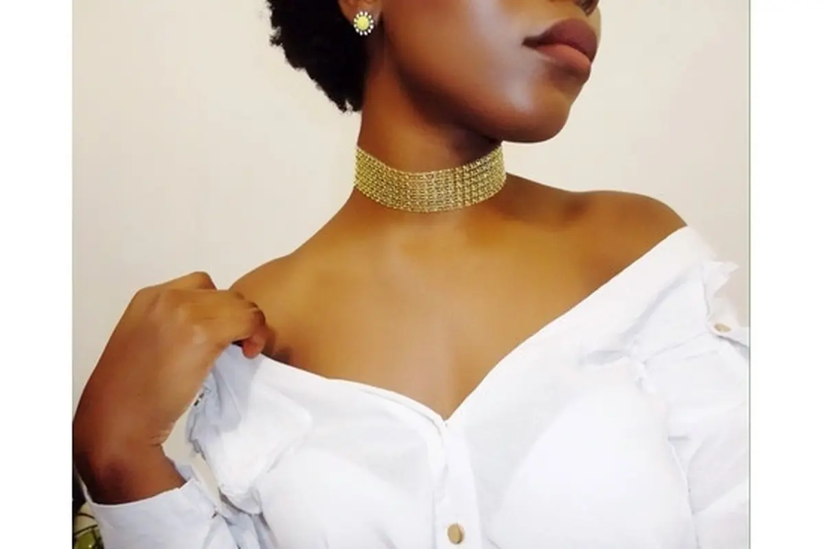 Tampil Edgy di Hari Pernikahan dengan Bridal Choker