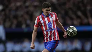 Barcelona Bisa Gigit Jari, Julian Alvarez Mulai Melunak soal Arsenal