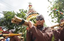 Wow, 2.000 Peserta Meriahkan Kirab Bedhol Projo Sendangrejo, Lestarikan Budaya Hari Jadi ke-76 Kalurahan