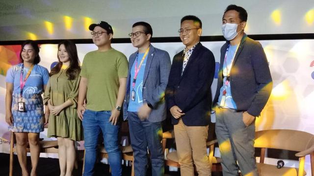 Pasangan food vlogger Indonesia, Kenneth Chandra dan Gratiana Lianto. (IST)