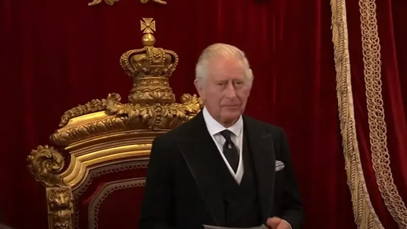 Raja Charles III Resmi Dinobatkan Sebagai Raja Baru Kerajaan Inggris