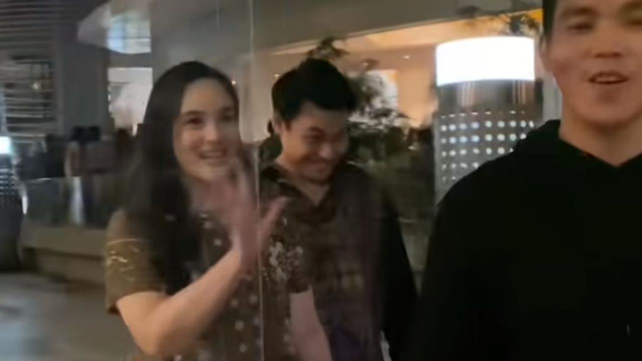 Video tersebut menuai banyak komentar dari netizen. Banyak yang memuji Chelesa Islan yang begitu ramah.<br>