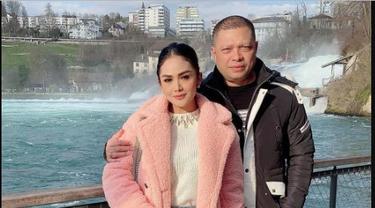 Senyum Krisdayanti dalam Liburan Keluarga ke Swiss di Tengah Pandemi Corona Covid-19