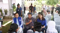 Presiden ke-6 RI sekaligus Ketua Majelis Tinggi Partai Demokrat Susilo Bambang Yudhoyono (SBY) bersama Caleg DPR RI nomor urut 1 dari Partai Demokrat, Edhie Baskoro Yudhoyono (Istimewa)