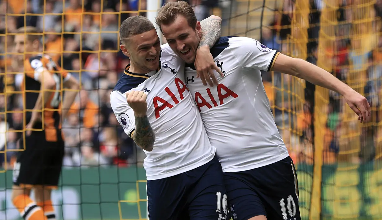 Bersama Harry Kane, Tottenham Hotspur menjadi klub berada pada peringkat pertama klub penghasil gol terbanyak di Premier League 2016-2017. Tottenham mencetak 86 gol. (Danny Lawson/PA via AP)