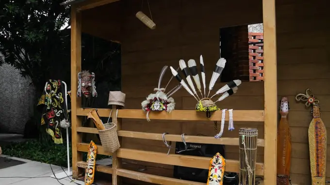 Mother Earth & Architure, Cerita Masyarakat dan Arsitektur Suku Dayak Iban di Tengah Tradisi dan Arus Modern