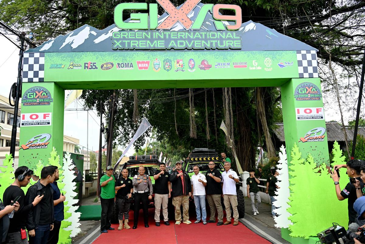 Gubernur Sumut Muhammad Bobby Afif Nasution  melepas peserta Green International Xtreme Adventure (GIXA) 2025