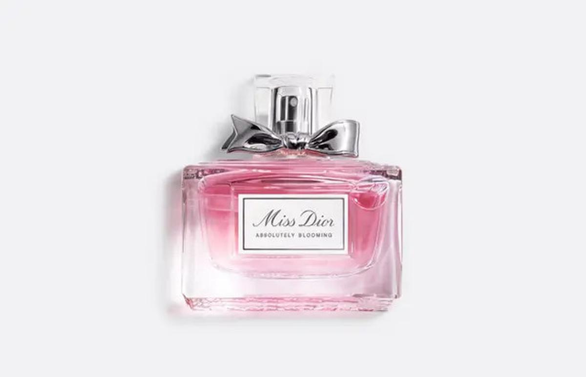 10 Rekomendasi Parfum Wanita Tahan Lama, dari Aroma Klasik hingga Modern