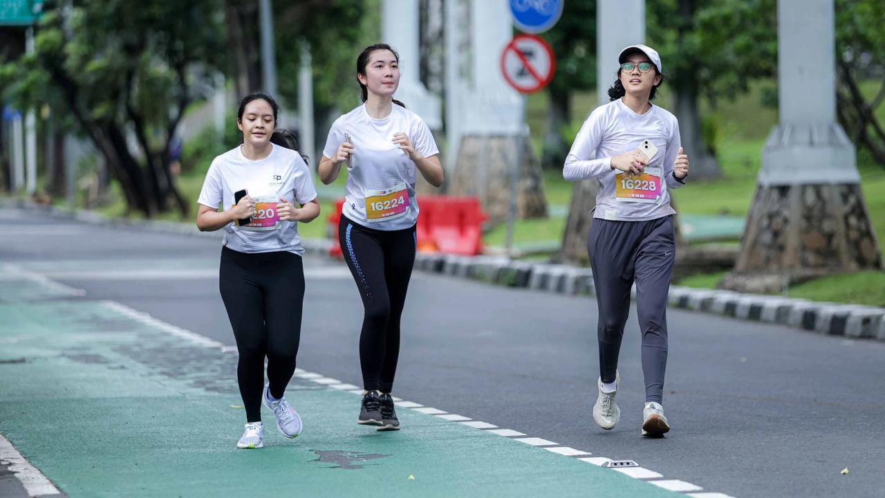 FOTO: Serunya Run for Good Journalism 2025 Bareng Menkeu Purbaya