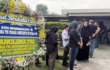 Panglima TNI Melayat ke Rumah Duka, Kenang Sosok Marsma Fajar Murah Senyum
