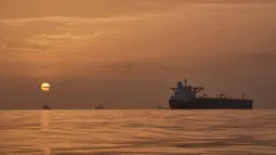 Iran Peringatkan Kapal agar Patuhi Rute Pelayaran di Selat Hormuz