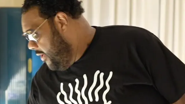 Fatman Scoop (https://www.instagram.com/p/C-nMQ9QSuoU/?img_index=1)