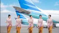 Kebaya pertiwi dirancang desainer Anne Avantie untuk seragam pramugari Garuda Indonesia. (dok. Instagram @anneavantieheart/https://www.instagram.com/p/Bzb2F4Hgm5y/Dinny Mutiah)