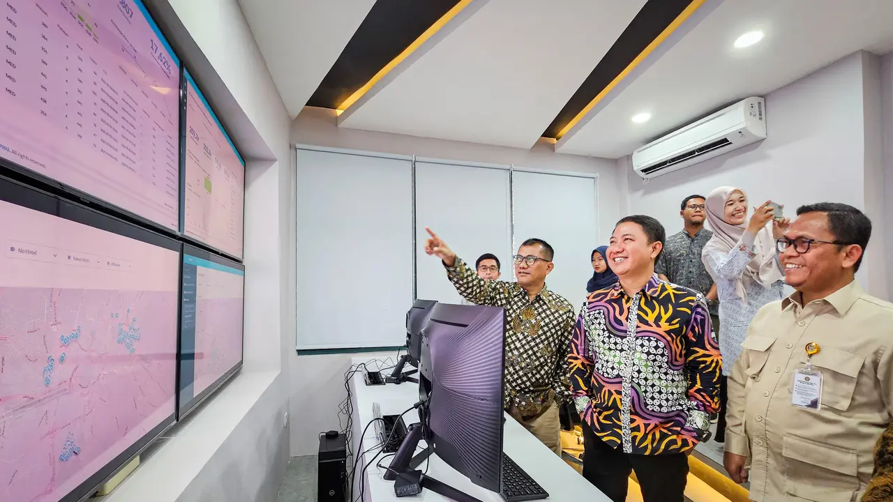 Kementerian Agama (Kemenag) meluncurkan pusat kendali haji atau Hajj Command Center (HCC).