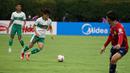 Unggul 2-0, Alfreanda Dewangga dan kawan-kawan terlalu fokus mnyerang hingga kecolongan oleh gol Kydavone Souvanny pada menit ke-41. (Dok. PSSI)