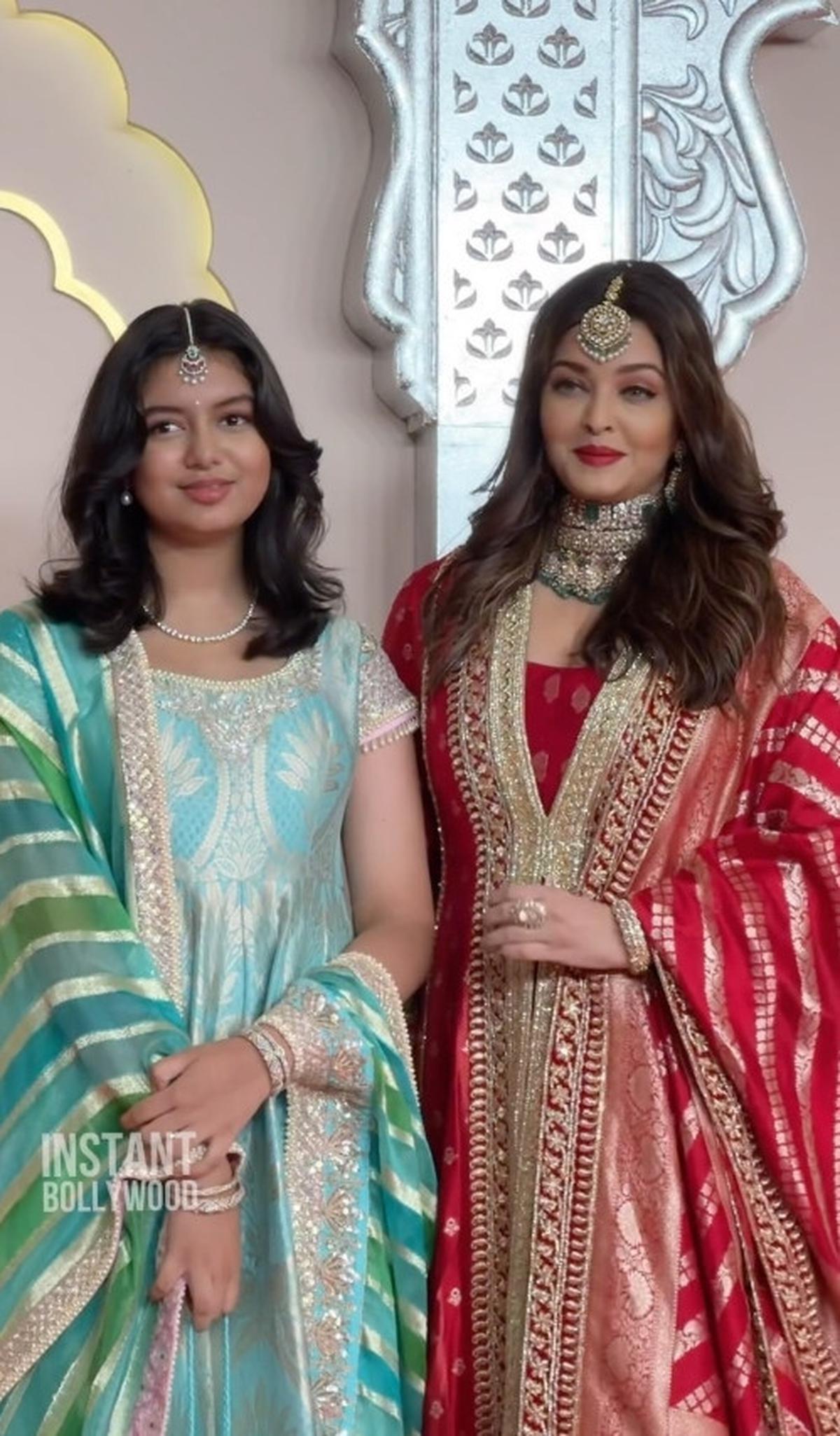 Aishwarya Rai Ditemani Aaradhya Bachchan