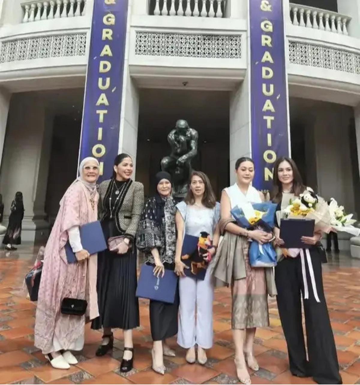 7 Fashion Wulan Guritno Hadiri Wisuda Anak, Tampil Cantik Elegan Pakai Outfit Serba Hitam