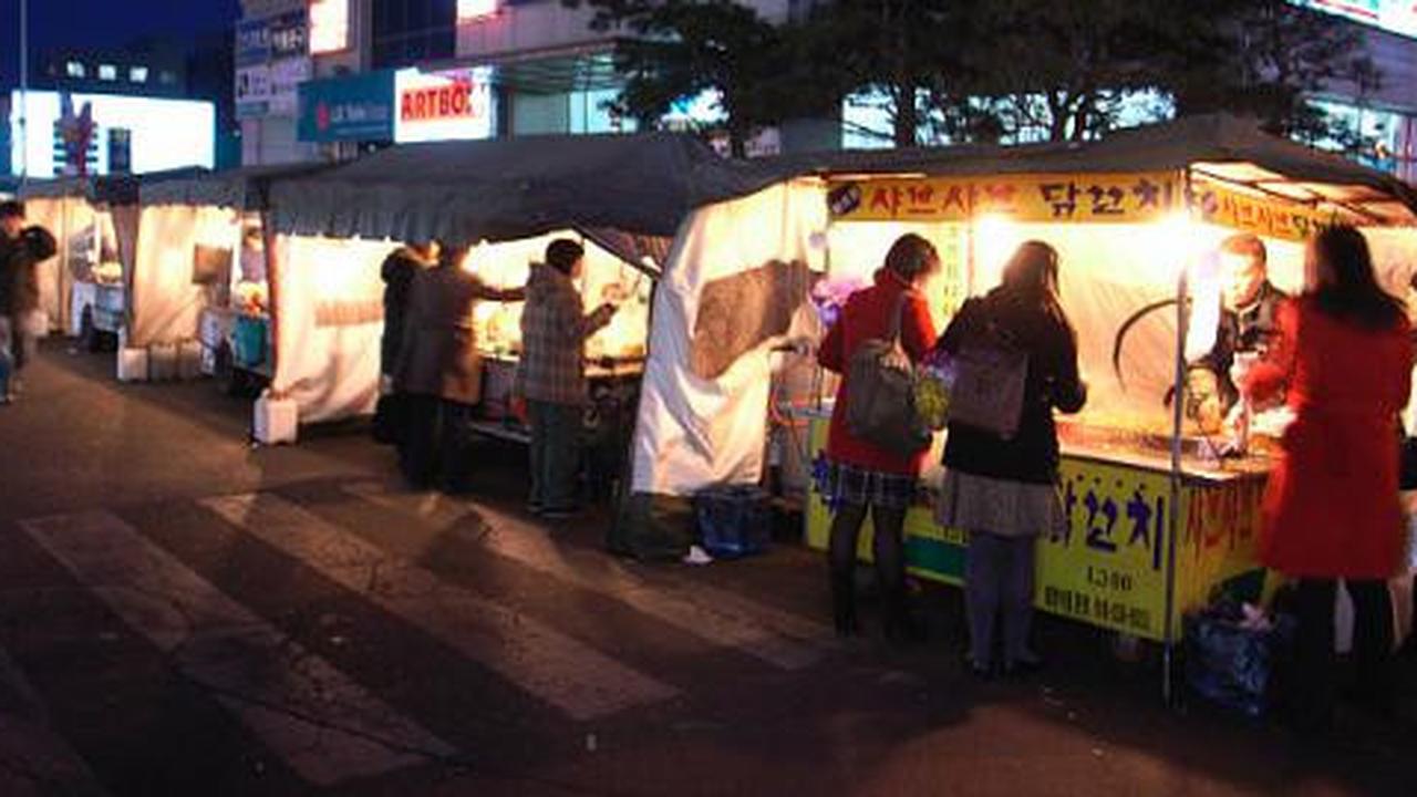 Sektor informal penyelamat perekonomian saat krisis