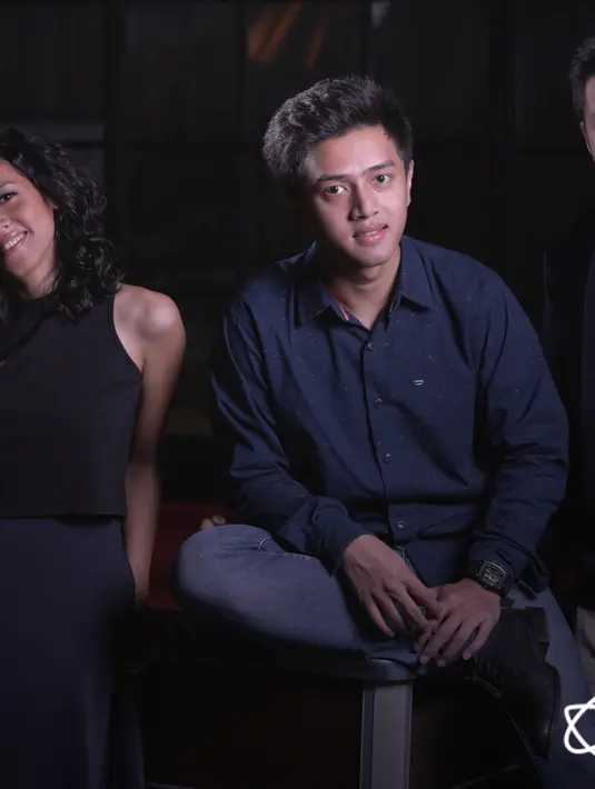 Dalam waktu terdekat ini HiVi akan mempersiapkan album kedua mereka. HiVi memberitahu materi untuk album keduanya sudah rampung dan hanya proses rekaman saja. (Febio Hernanto/Bintang.com)