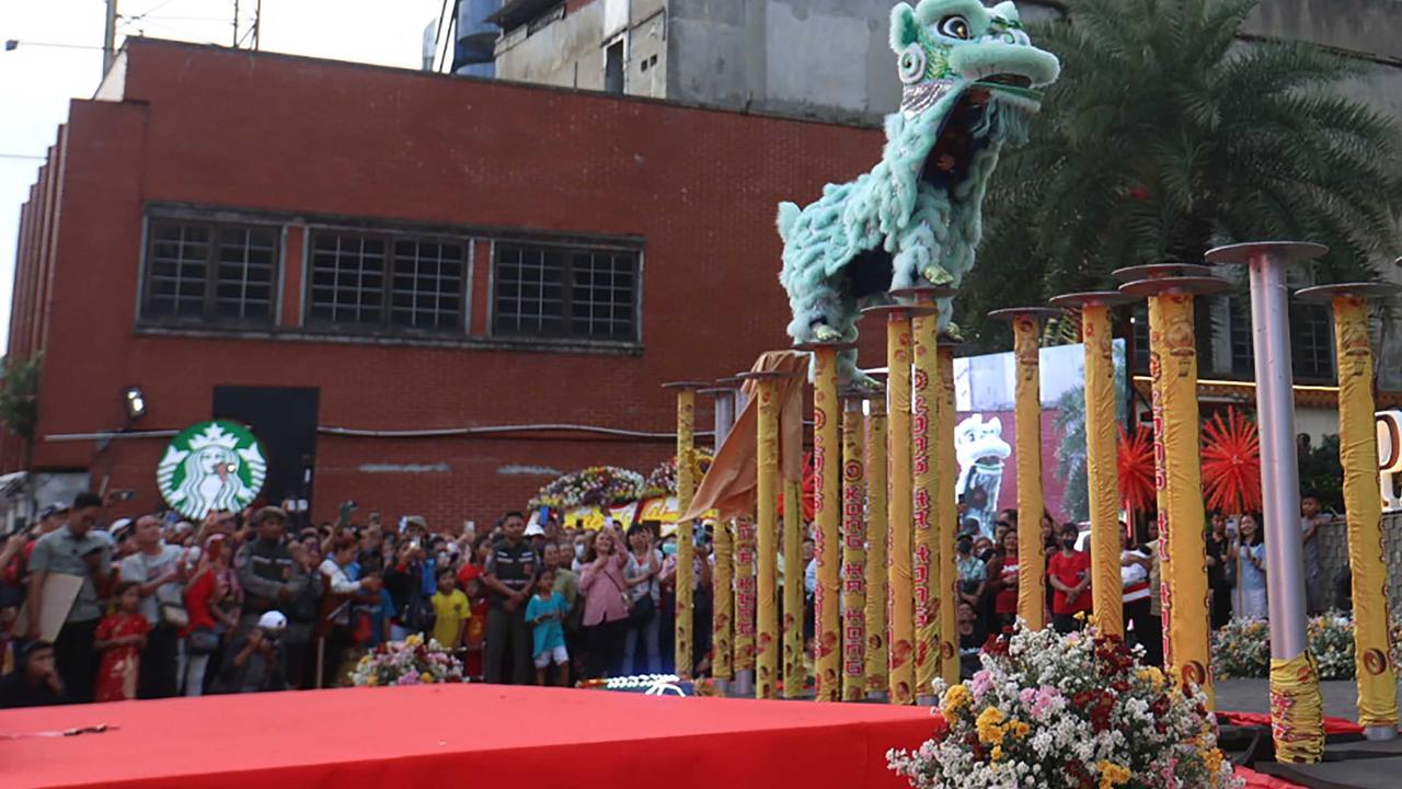 FOTO: Kemeriahan Cap Go Meh Jakarta Warnai Ibu Kota