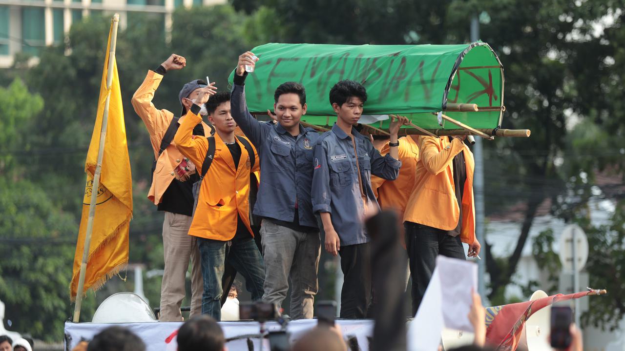 Soroti Karhutla di Kalimantan, Mahasiswa Desak Prabowo Bertanggung Jawab