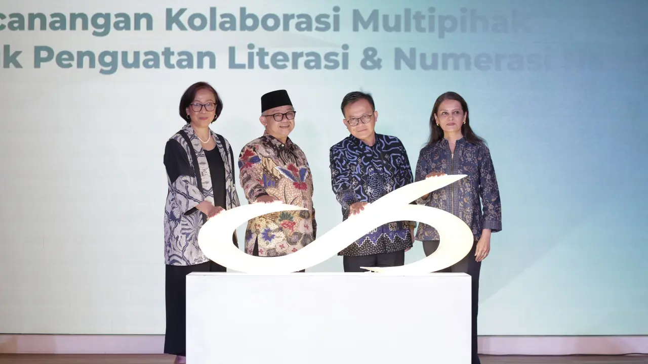 Menteri Pendidikan Dasar dan Menengah (Mendikdasmen) Abdul Mu'ti dalam peluncuran program Pencanangan Kolaborasi Multipihak untuk Penguatan Literasi dan Numerasi Nasional di Jakarta, Kamis (9/4/2026) (Tim Humas Kemendikdasmen)