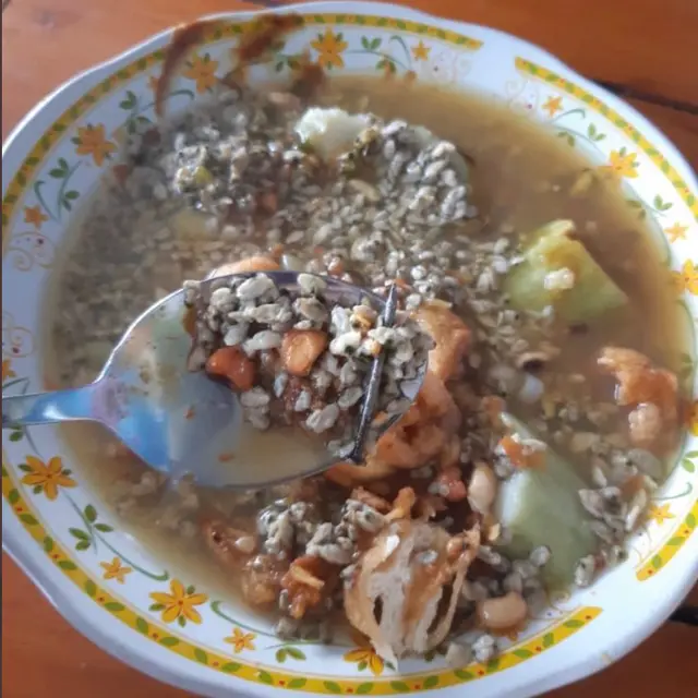 6 Potret Penemuan Nyeleneh di Makanan Ini Bikin Heran, Jadi Enggak Nafsu