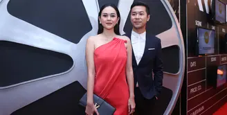 Saat menghadiri malam puncak Indonesian Movie Actors Awards 2017, Aura Kasih datang didampingi pria. Bahkan, lelaki itu sering terlihat dalam akun media sosialnya. (Nurwahyunan/Bintang.com)