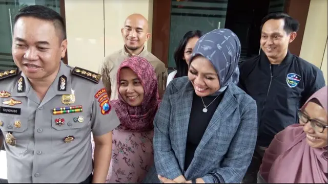 Elly Sugigi (Foto: Dian Kurniawan)