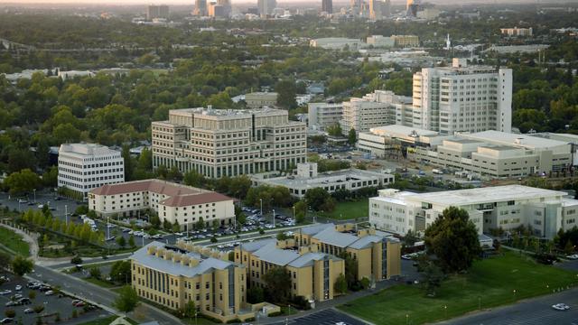 University of California, Davis, menempati urutan pertama untuk jurusan kedokteran hewan (Foto: ucdmc.ucdavis.edu).