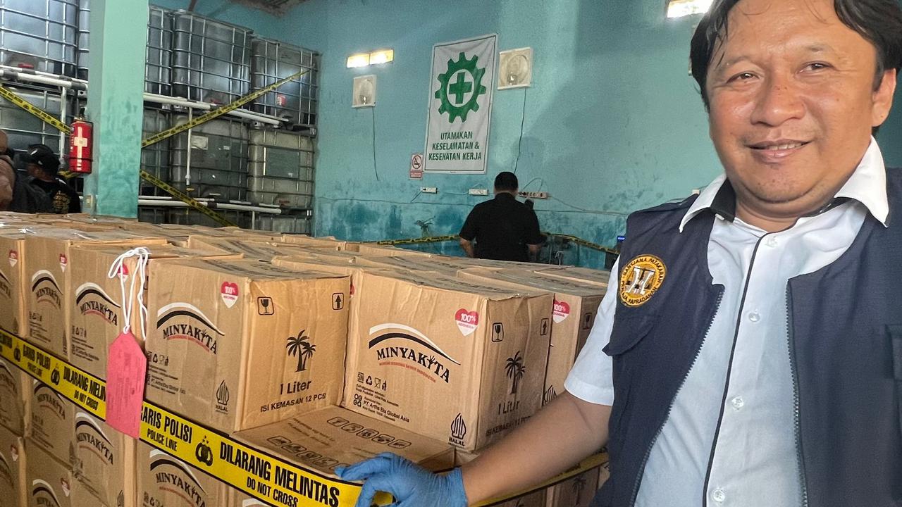 Penangkapan Produsen Minyakita Tak Sesuai Takaran di Tangerang