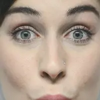 Enyahkan mata sembab-mu! | via: destinationfemme.com