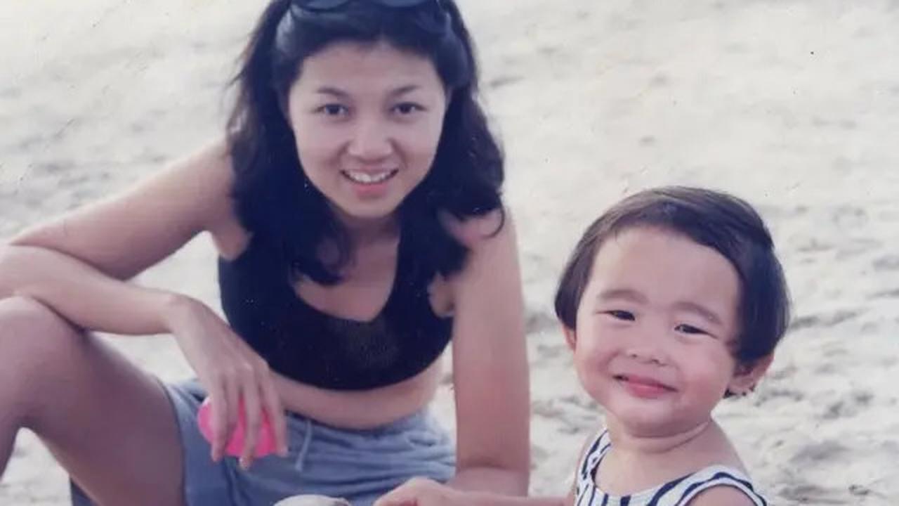 6 Potret Masa Kecil Dhika Himawan Calon Istri Brandon Salim, Blasteran Indonesia - Jepang