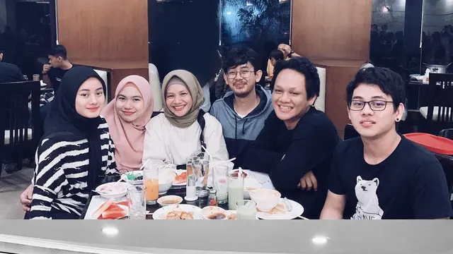 6 Potret Kebersamaan Dinda Hauw Bareng Saudara Ipar, Penuh Kehangatan