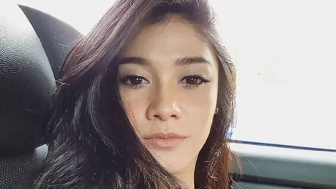 Sering Digerai, Ini Rahasia Rambut Naysilla Mirdad yang Tebal dan Hitam Berkilau