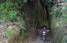 Melihat Terowongan 15 Meter yang Membelah Gunung Rompang Cianjur,  Hasil Swadaya Warga