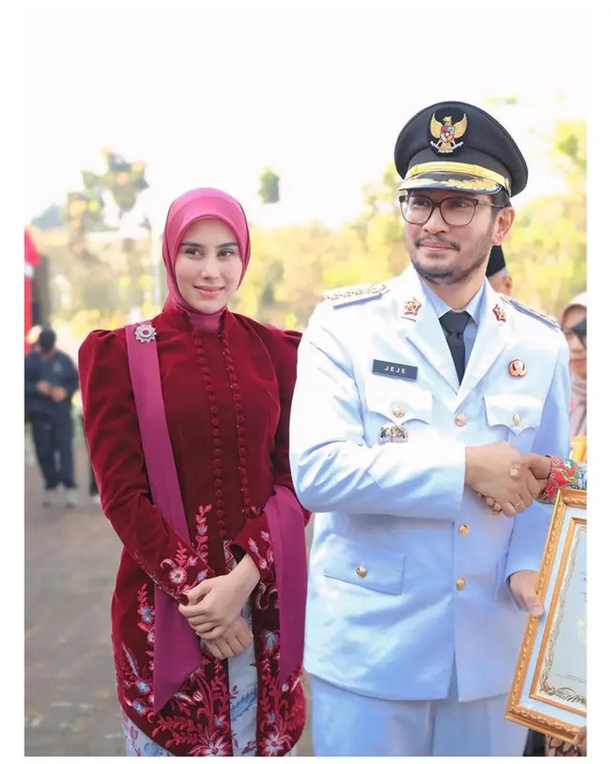 7 Potret Syahnaz Sadiqah di Upacara HUT ke-80 RI, Perdana sebagai Istri Bupati