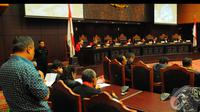 Mahkamah Konstitusi kembali menggelar sidang lanjutan keempat atas gugatan Prabowo-Hatta, Selasa (12/8/2014) (Liputan6.com/Andrian M Tunay)