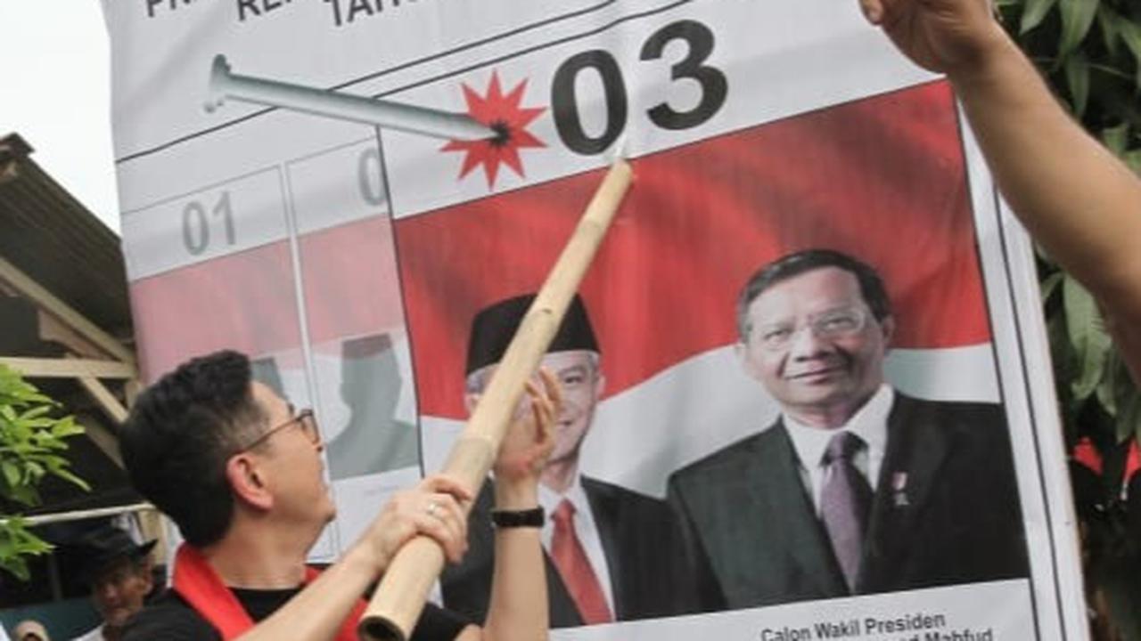 Pada kesempatan tersebut Ketua TPN dan Wakil ketua TPN mensosialisasikan cara pencoblosan dalam memilih Ganjar-Mahfud.