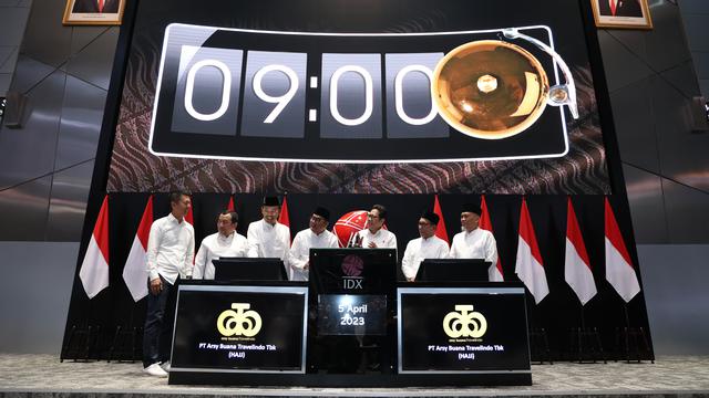 Pencatatan perdana saham PT Arsy Buana Travelindo Tbk (HAJJ), Rabu, (5/4/2023). (Foto: BEI)