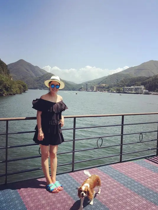 “Iya benar, Kahi sudah melahirkan bayi laki-lakinya. Saat ini keduanya (Kahi dan bayinya) dalam keadaan sehat,” ucap perwakilan pihak manajemen dilansir Allkpop. (Instagram/imisskahi)