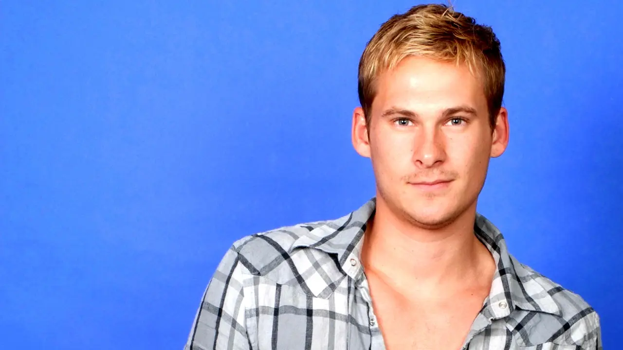 Miliki Obat Terlarang, Lee Ryan Ditangkap