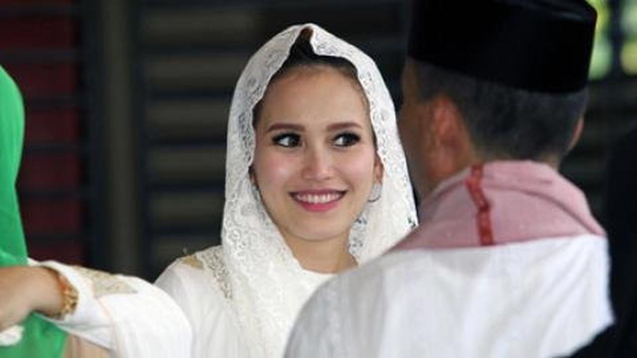 Pernikahan Ayu Ting-ting dan Enji