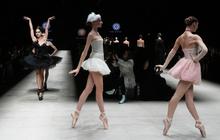 Semarak Peragaan Busana Solangel di Moscow Fashion Week