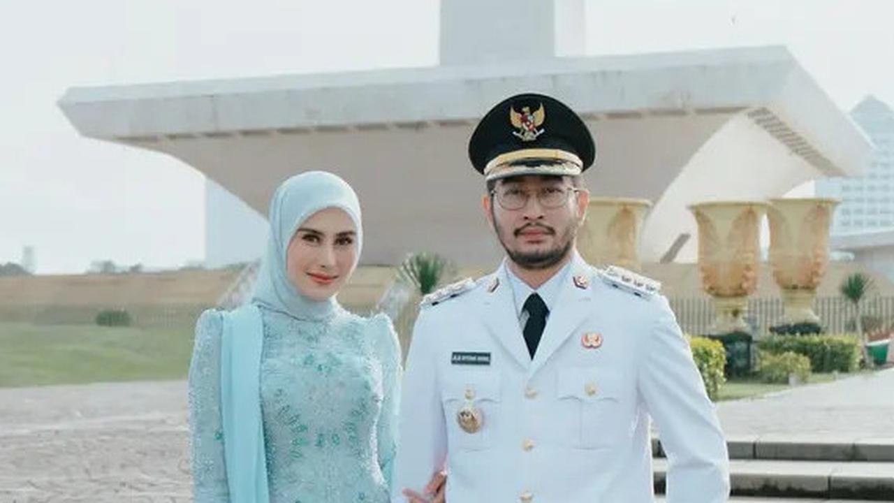 7 Outfit Ibu Pejabat Berhijab ala Syahnaz Sadiqah di 2025, Bersahaja dan Penuh Pesona