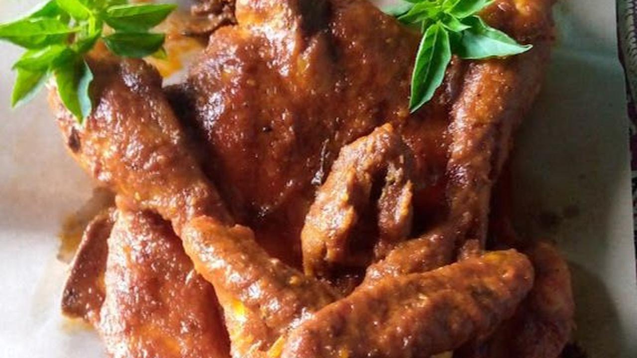 Ibu di Banyuwangi Jual Ayam Ingkung tanpa Penyedap Rasa, Awalnya Iseng Kini Omzetnya Jutaan Rupiah per Hari
