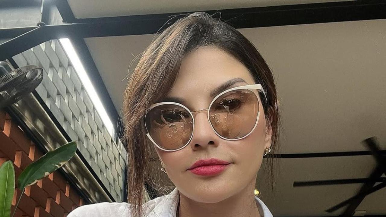 6 Potret Tamara Bleszynski Tampil Awet Muda, Kulit Kencang dan Nyaris Tanpa Keriput